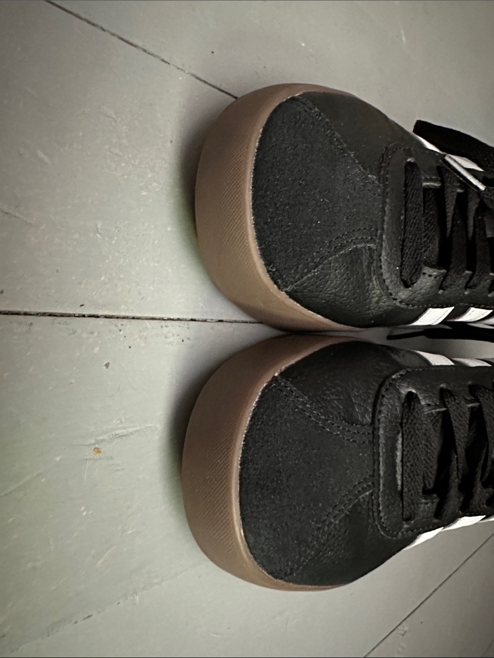 adidas women’s sz 7 Black Sneakers with White Three-Stripes - Picture 6 of 10